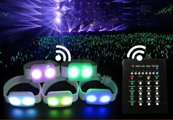 Výrobcovia veľkoobchod diaľkové ovládanie svetelného náramok LED vlastné flash náramok rekvizity hudby strana LOGO