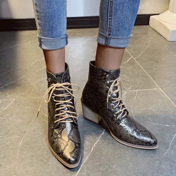 Nové dámske topánky serpentíny poukázal na vysoké podpätky krátke topánky, krajky-up hrubé s Martinom topánky veľkosť luxusné topánky ženy dizajnérov