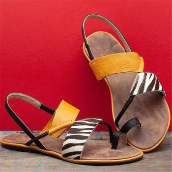 Nové žien plus veľkosť módne sandále nastaviť prst farby zodpovedajúce ploché non-slip ľahký pohodlný bežné dámske sandále