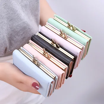 2020 nové malé peňaženky ženy krátke kazeta malé čerstvé jednoduché roztomilý láska mince kabelku žena tri-fold peňaženky