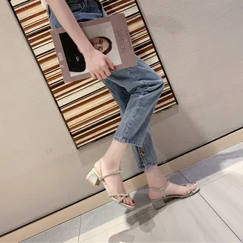 Sandále ženy 2020 Módne Bežné Slip-On Solid Plytké Zadný Popruh Námestie päty Med (3-5cm) Cross-Popruh Con Cise Vysokej Kvality