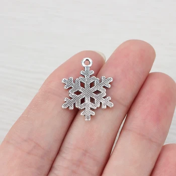 50 x Tibetského Striebra Snowflake Vianoce Vianoce Charms Prívesky pre Šperkov Náhrdelník, Takže Zistenia 24x19mm
