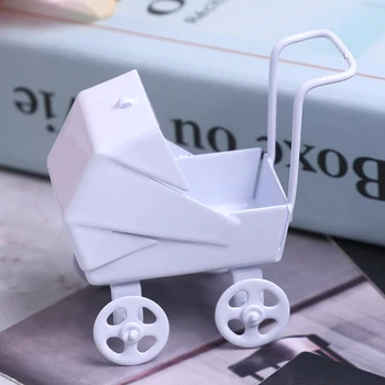 1pc DIY Miniatúrny domček pre bábiky Plastové Kočík Bicykli Auto Biely Kočík Baby Kočík Model Deti Hračky Pre Dollhouse Obtlačky Nové~