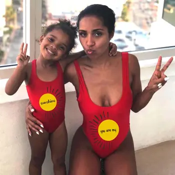 Mama a dcéra plavky, letné mommyand mi oblečenie jeden kus plávanie nosenie slnečných vytlačené rodiny zodpovedajúce oblečenie oblečenie