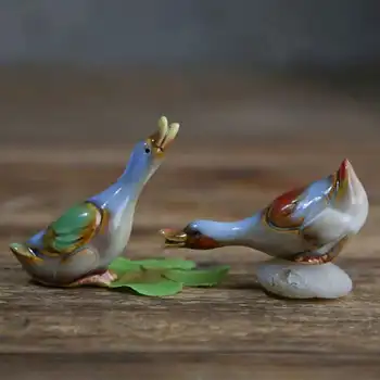 4 Vintage Keramické Kačice Miniatúrne Figúrky Zvierat Ornament pre Micro Krajiny Záhrada Dekor Malé Roztomilé Ducklings Handmade Darčeky