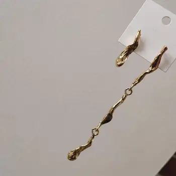 AOMU Kórea Vintage Dlhý Strapec Asymetrický Geometrické Nepravidelný Kovov, Zlata, Striebra, Farba Visieť Náušnice Šperky pre Ženy