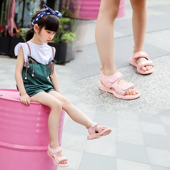 Nové letné sandále 2019 nové dievčatá non-slip flitrami otvorené prst topánky veľkosť študent bežné sandále