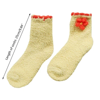 Ženy Zimné Coral Velvet Fuzzy Črievičku Ponožky Posádky Sladké 3D Kvetinový Dekor Candy Farby, Hrubé Teplé Načechraný Spanie pančuchový tovar
