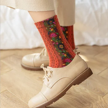 2020 jesenné a zimné Nové retro súd etnický štýl vzor pančuchy osobné bavlnené ponožky 5 párov/kus