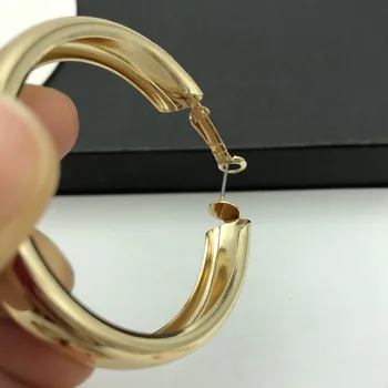 TOTASALLY Ploché Zlatá /Strieborná Farba Hrubé Kruhu Hoop Náušnice Ženy Kovové Konkávne Drážky Kruhové Náušnice Minimalistický Šperky