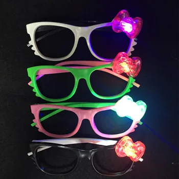 6pcs/veľa LED okuliare rozsvieti bliká roztomilý kreslený okuliare kút rozsvieti hračky, vianočné party dekorácie dodávky