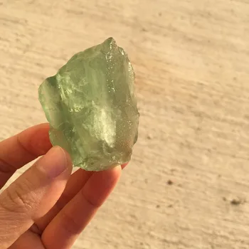 Celkom prírodný drahokam zelená flourite minerálne vzor reiki liečenie kryštálmi kameň meditácie pre domáce dekorácie veľkoobchod