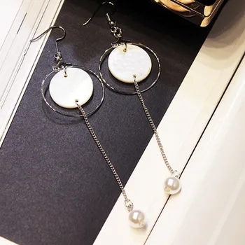 Nové módne imitácia perly kolo shell dlhé náušnice v uchu dva kusy opal prívesky, prívesky, náušnice ženy, svadobné šperky